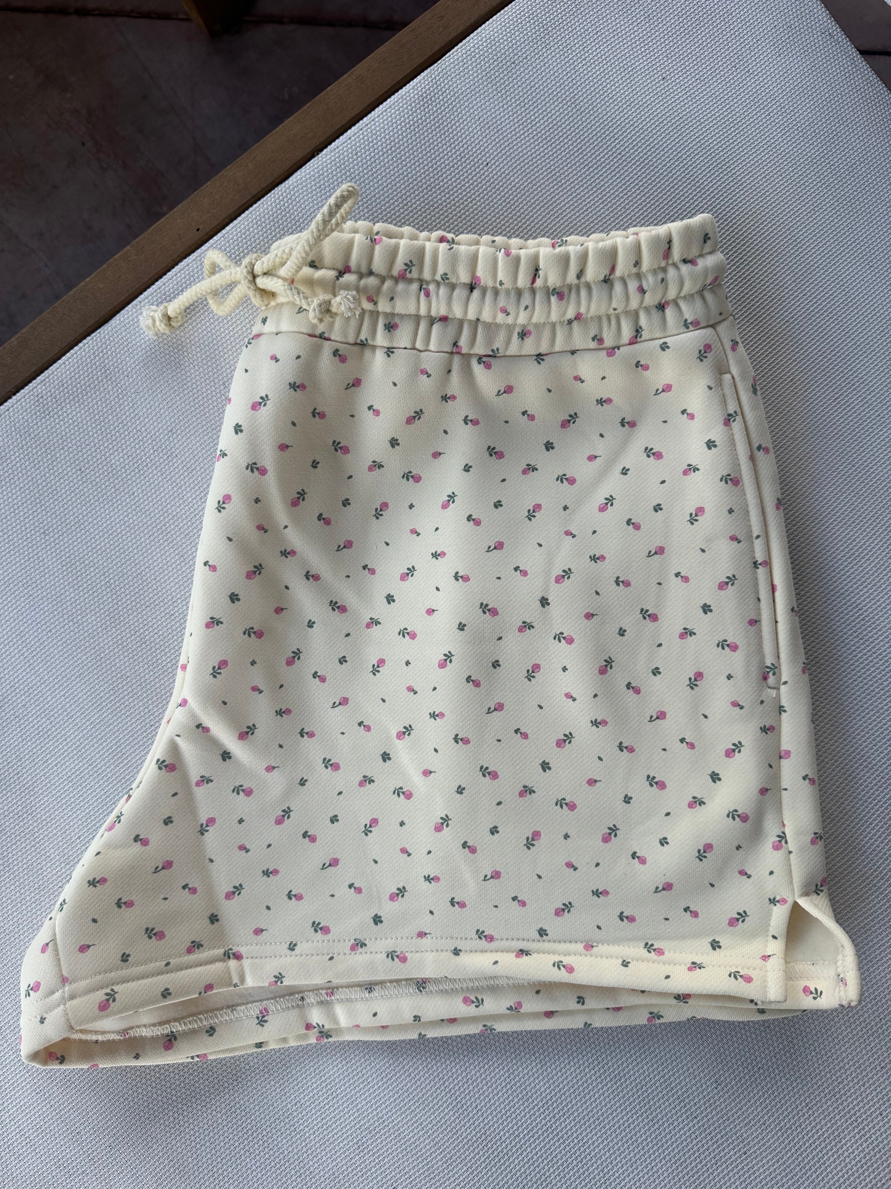 Blank Toasted Cream Roses Shorts